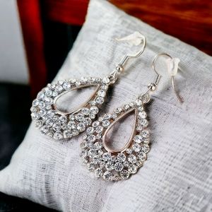 Vintage 1970s Silver Tone Rhinestone Teardrop Earrings